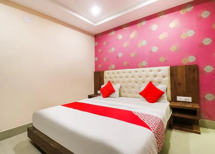 Spot On 60308 Sai Palace
