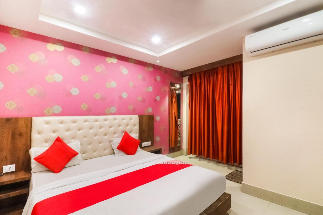 Spot On 60308 Sai Palace