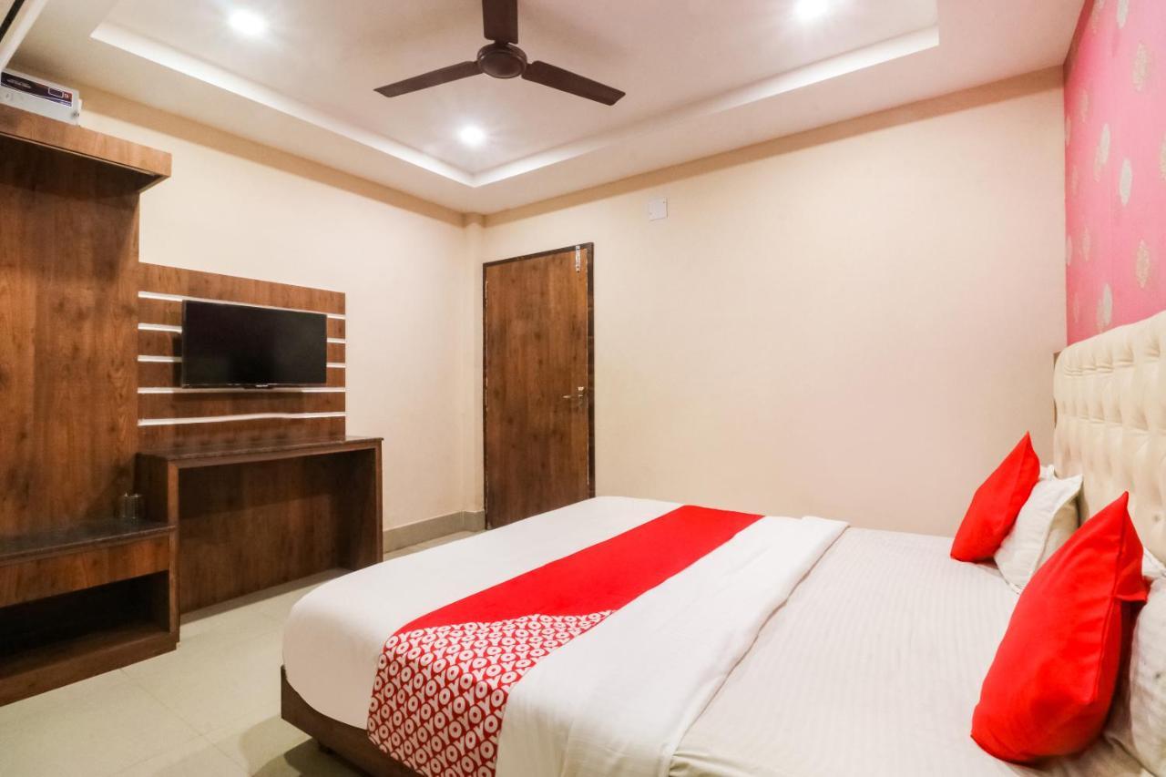 Hotel Spot On 60308 Sai Palace